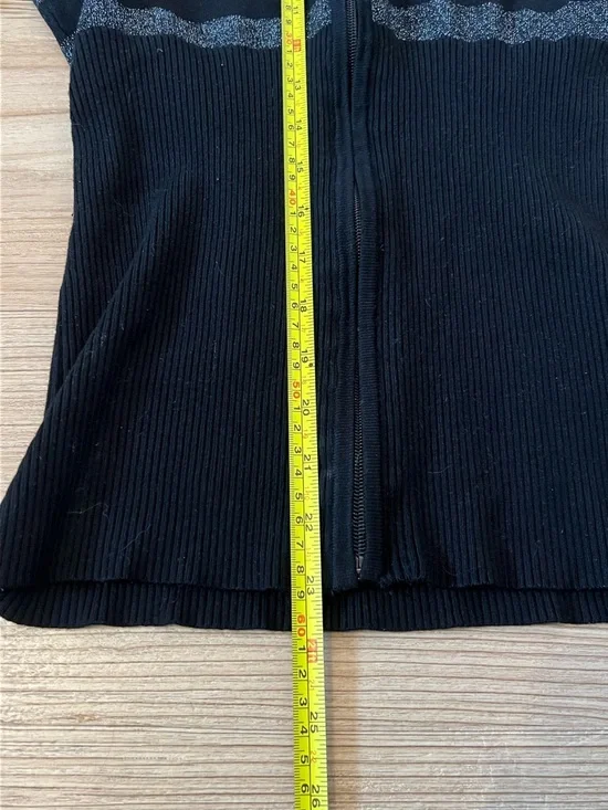 Guess Striped Black Zip-Up Sweater w Gem Logo - Picture 5 of 6